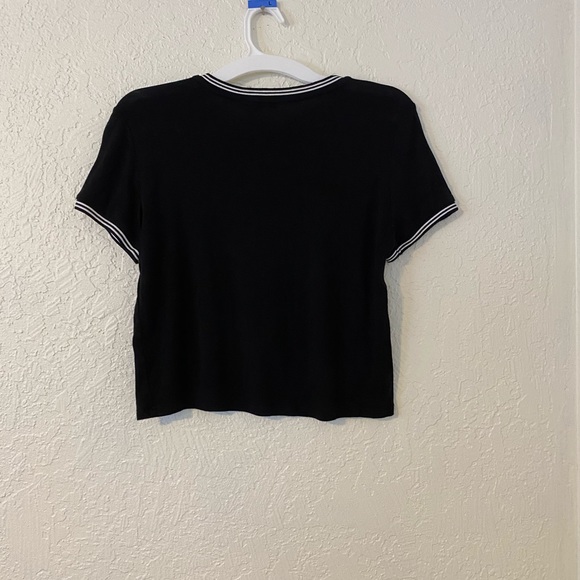 Level Up Crop Top - Picture 2 of 3